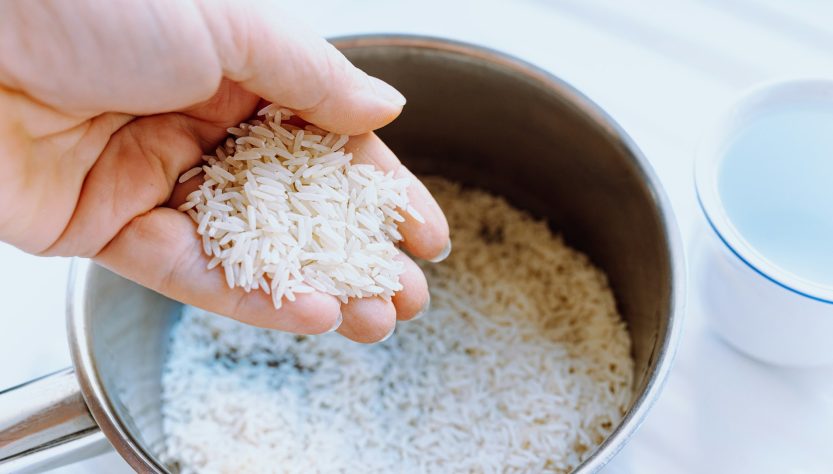 Cooking rice in a pot